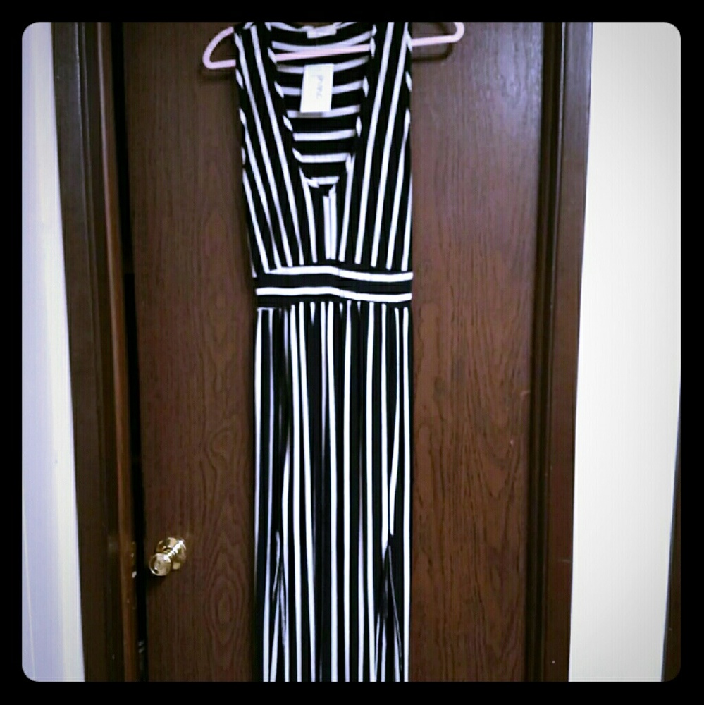 Summer Black and White Striped Dress